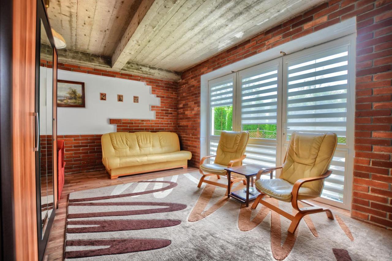 Ceglany Apartament Ustrzyki Dolne Dış mekan fotoğraf
